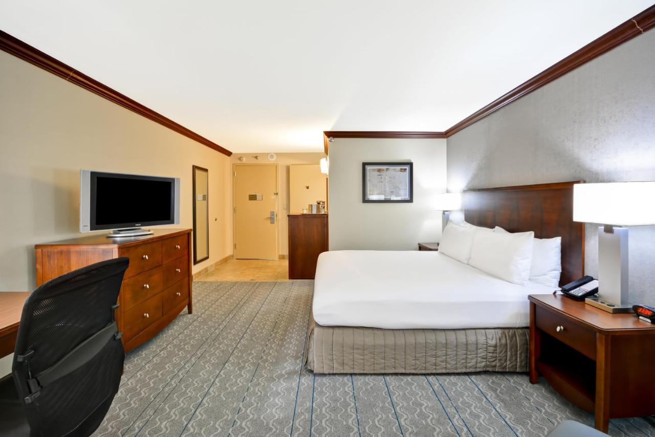 Crowne Plaza Tulsa Hotel Southern Hills Quarto foto