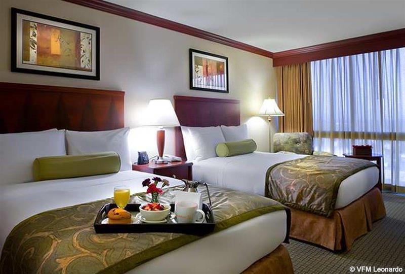 Crowne Plaza Tulsa Hotel Southern Hills Exterior foto