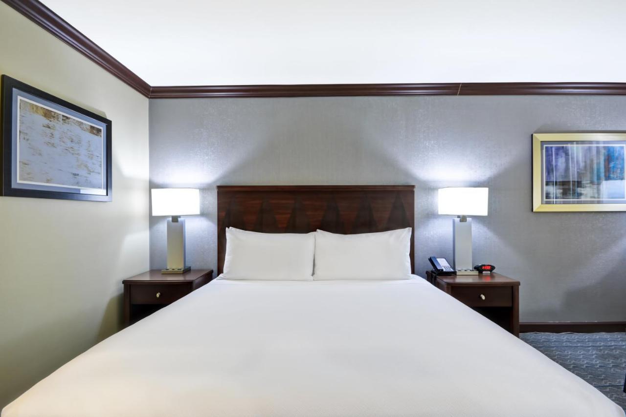 Crowne Plaza Tulsa Hotel Southern Hills Quarto foto